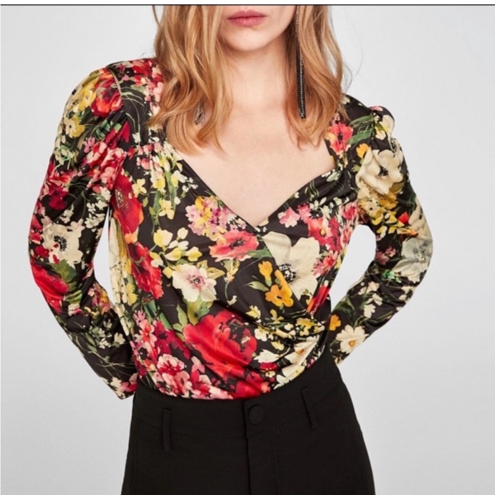 Zara Gorgeous Floral  wrap v neck bodysuit blouse top Sz S